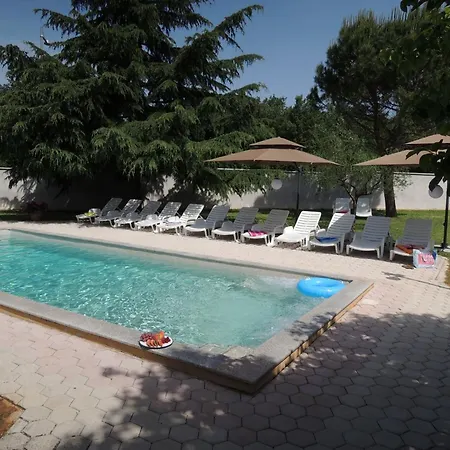 Lorena Lavanda 1 * Porec