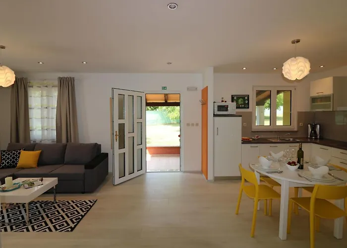 Casa vacanze Lorena Lavanda 1 *